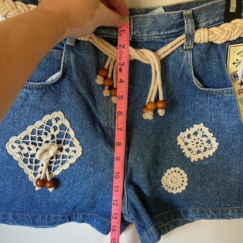 RARE Vintage With Tags Crochet Belt And Accents Feminine High Waist 90s Sz 11/12 - Picture 7 of 9